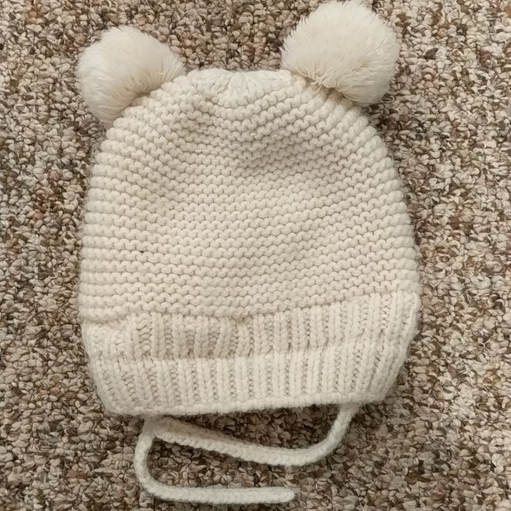 Pompom hat toddler